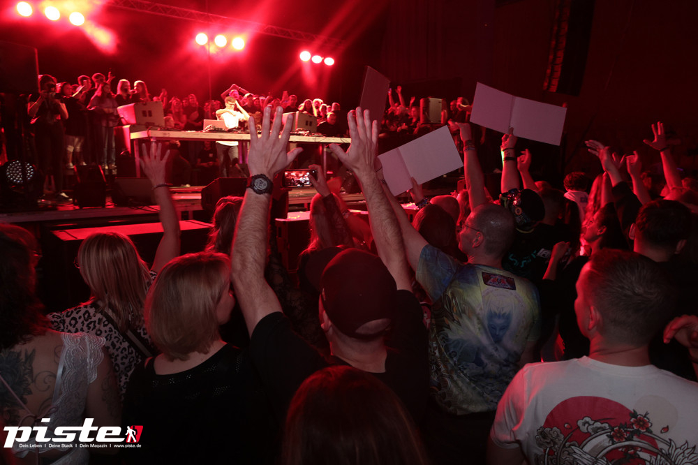 Und drinnen tanzt der Bär Galerie 2