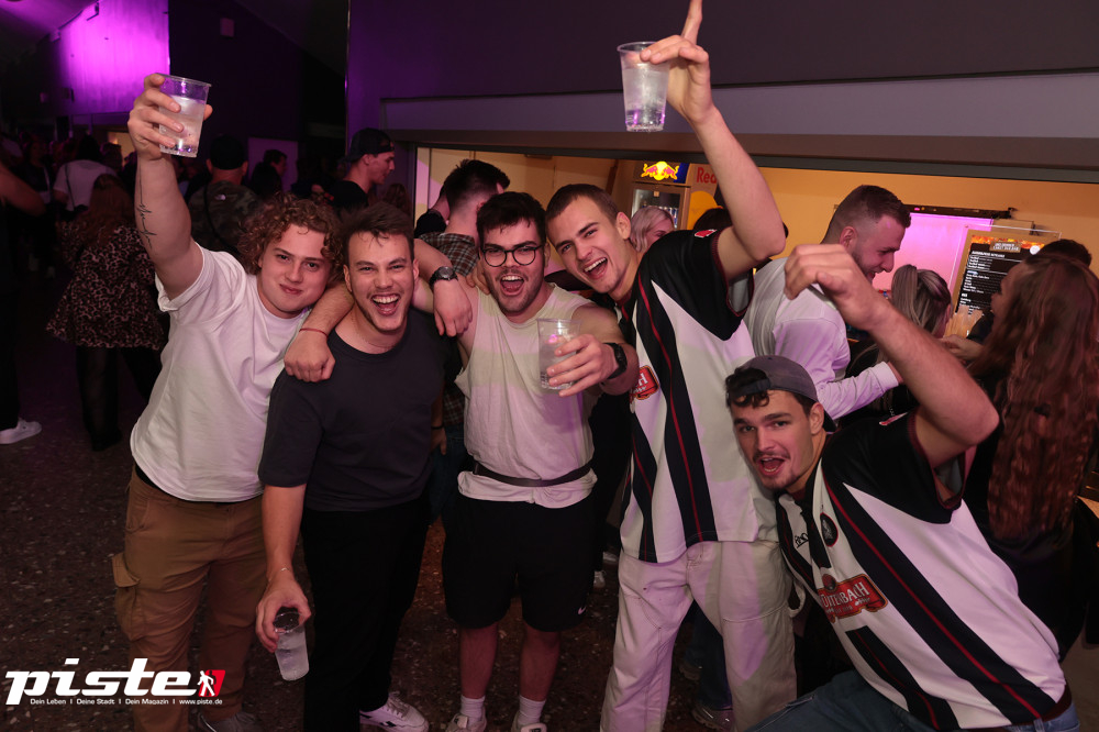 Und drinnen tanzt der Bär Galerie 2