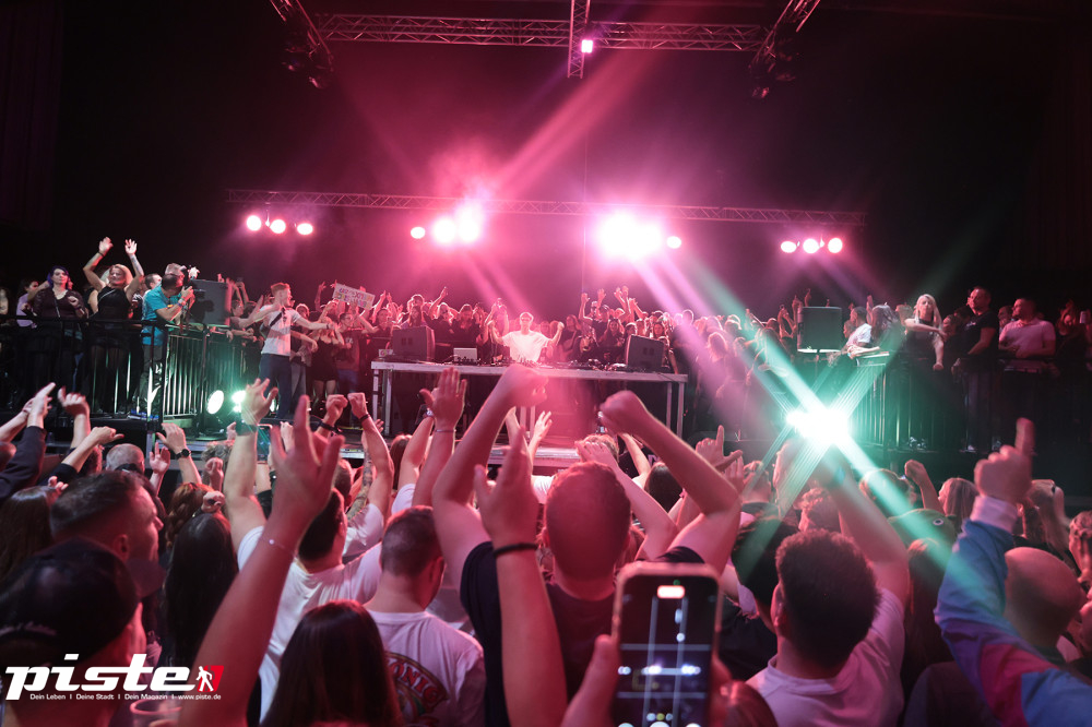 Und drinnen tanzt der Bär Galerie 2