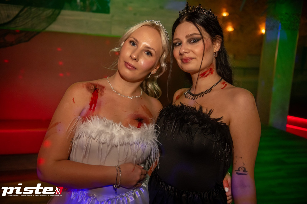 Große Halloween Partynacht