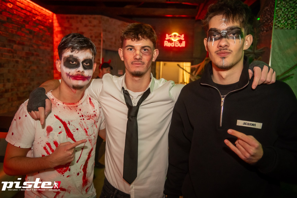 Große Halloween Partynacht