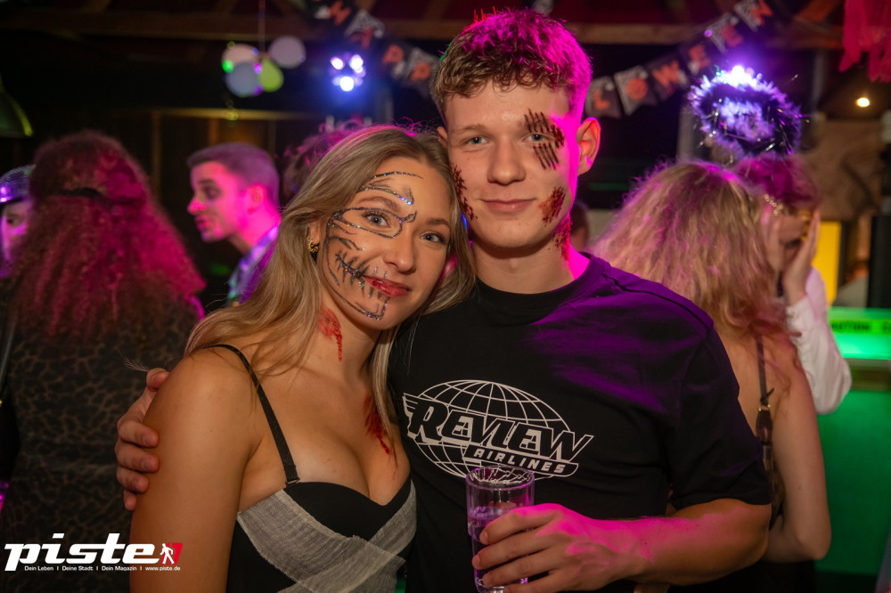 Große Halloween Partynacht