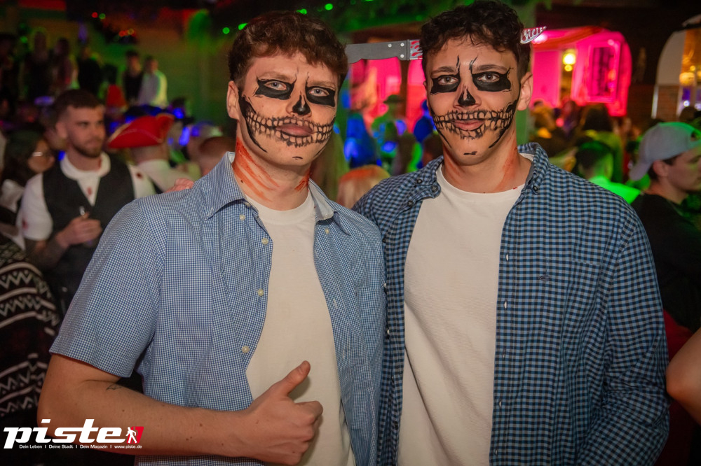 Große Halloween Partynacht