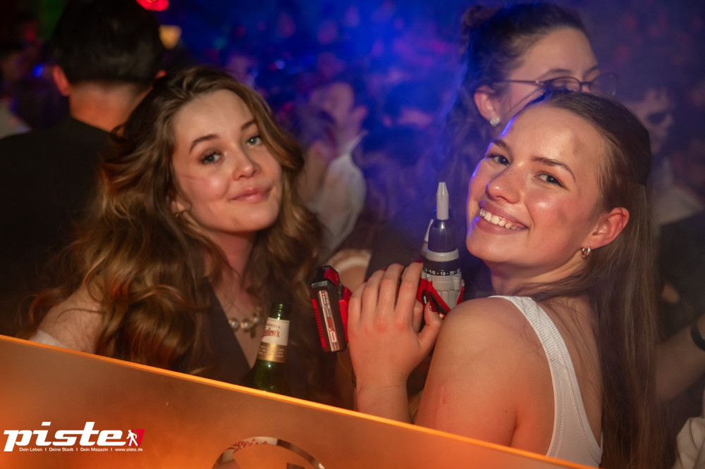 Große Halloween Partynacht