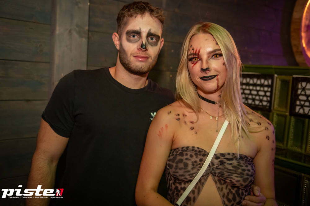 Große Halloween Partynacht