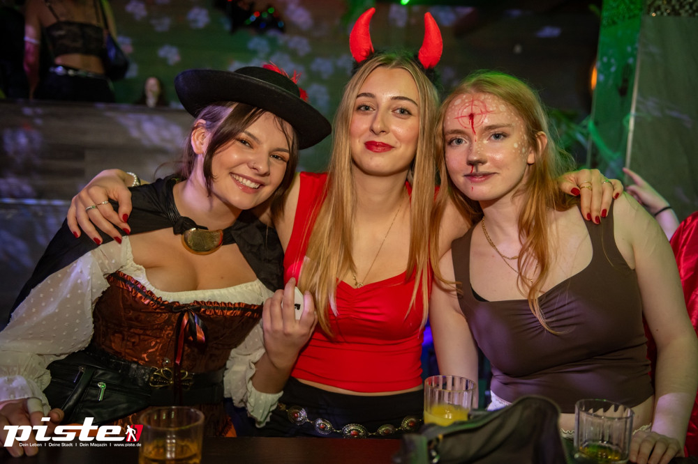 Große Halloween Partynacht