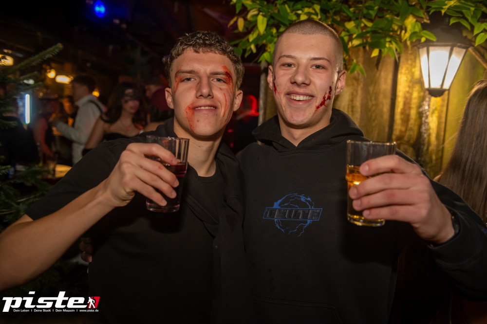 Große Halloween Partynacht