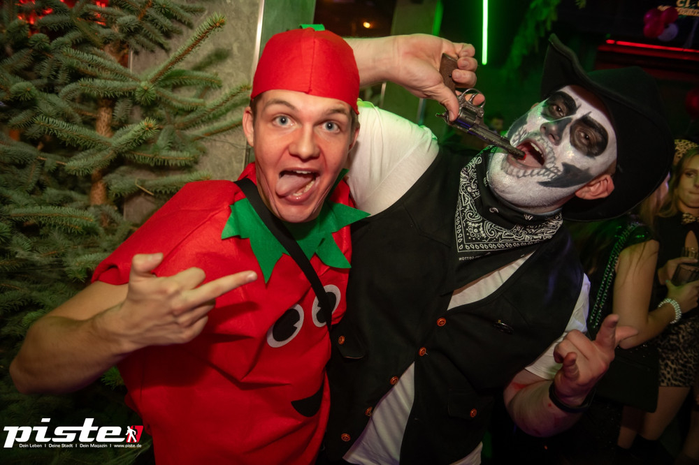 Große Halloween Partynacht