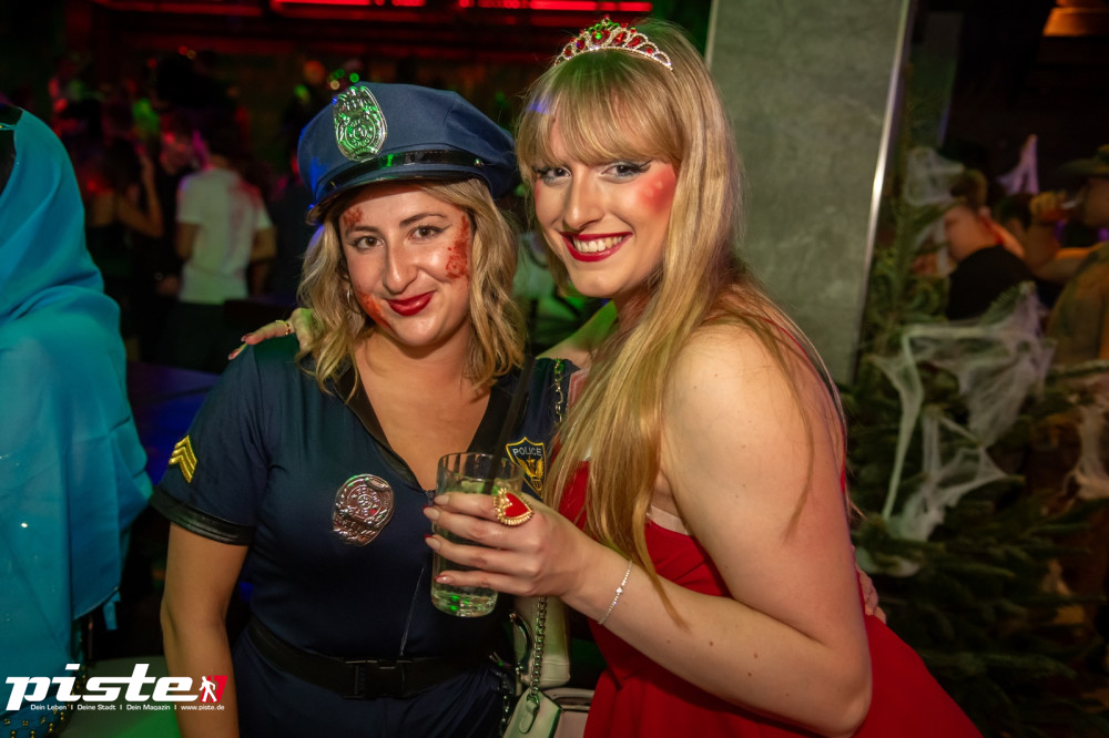 Große Halloween Partynacht