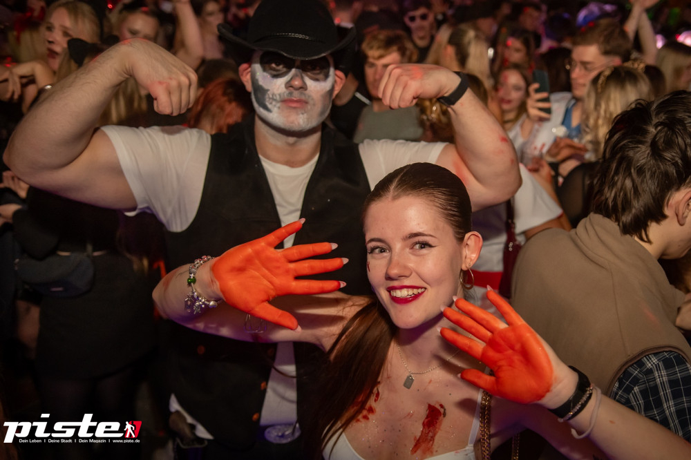 Große Halloween Partynacht