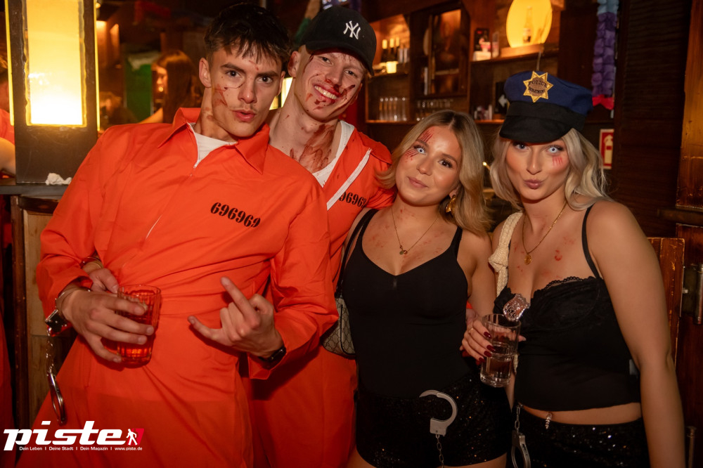 Große Halloween Partynacht