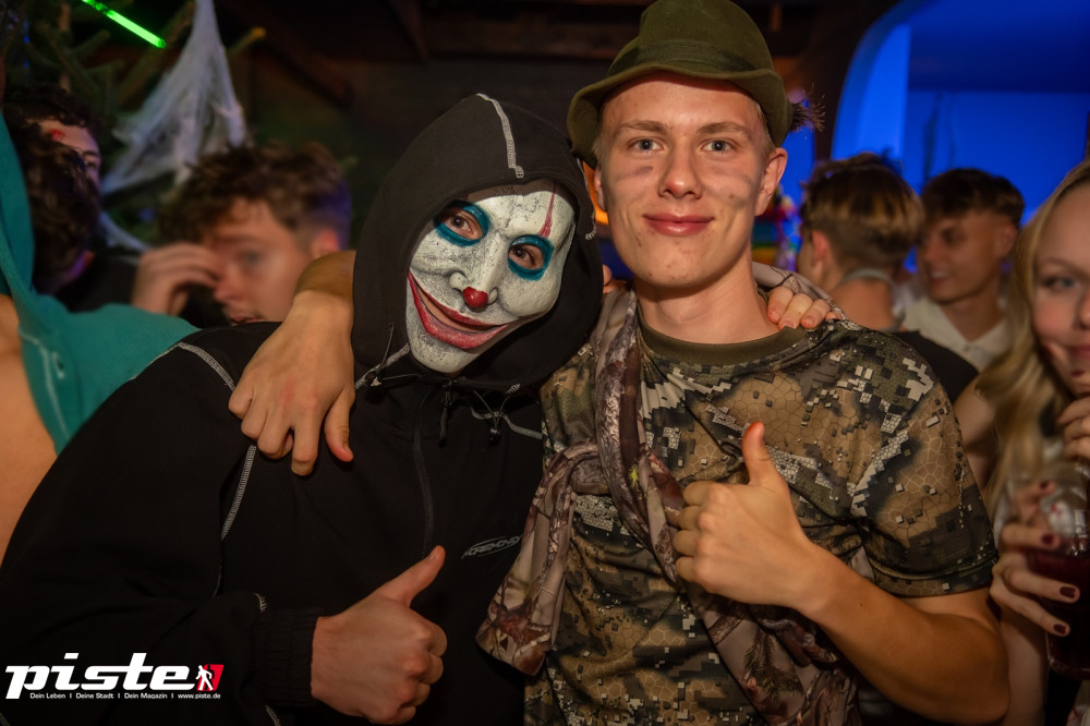 Große Halloween Partynacht