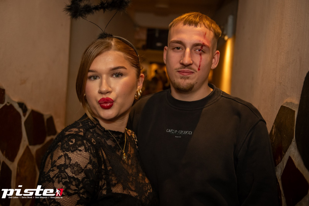 Große Halloween Partynacht