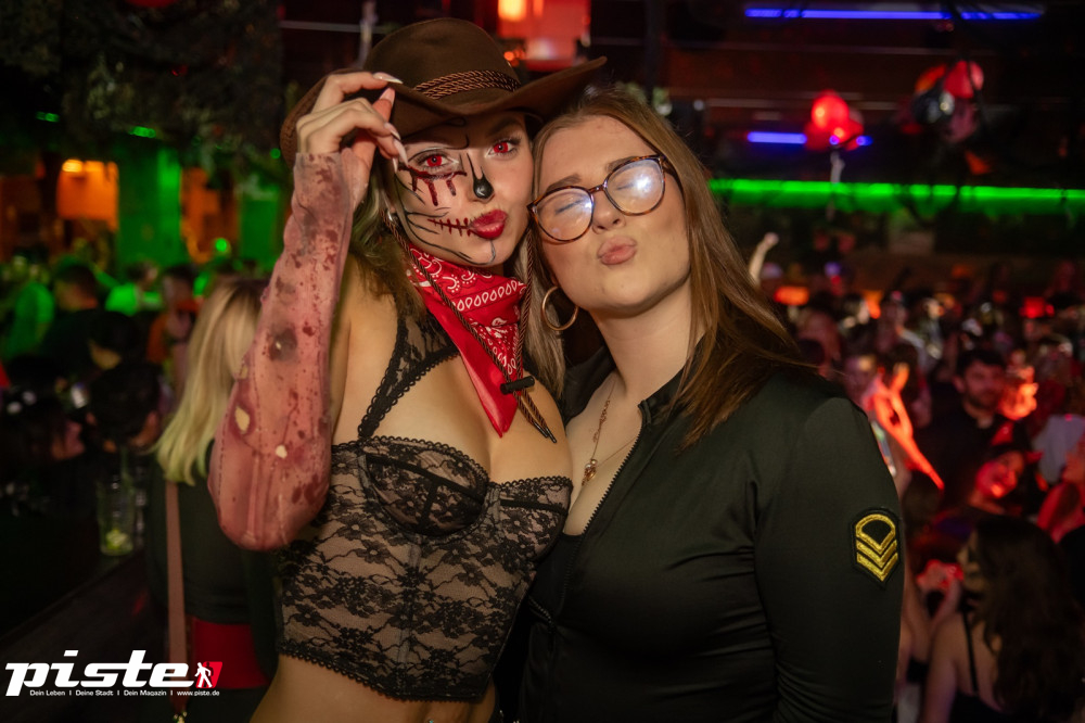 Große Halloween Partynacht