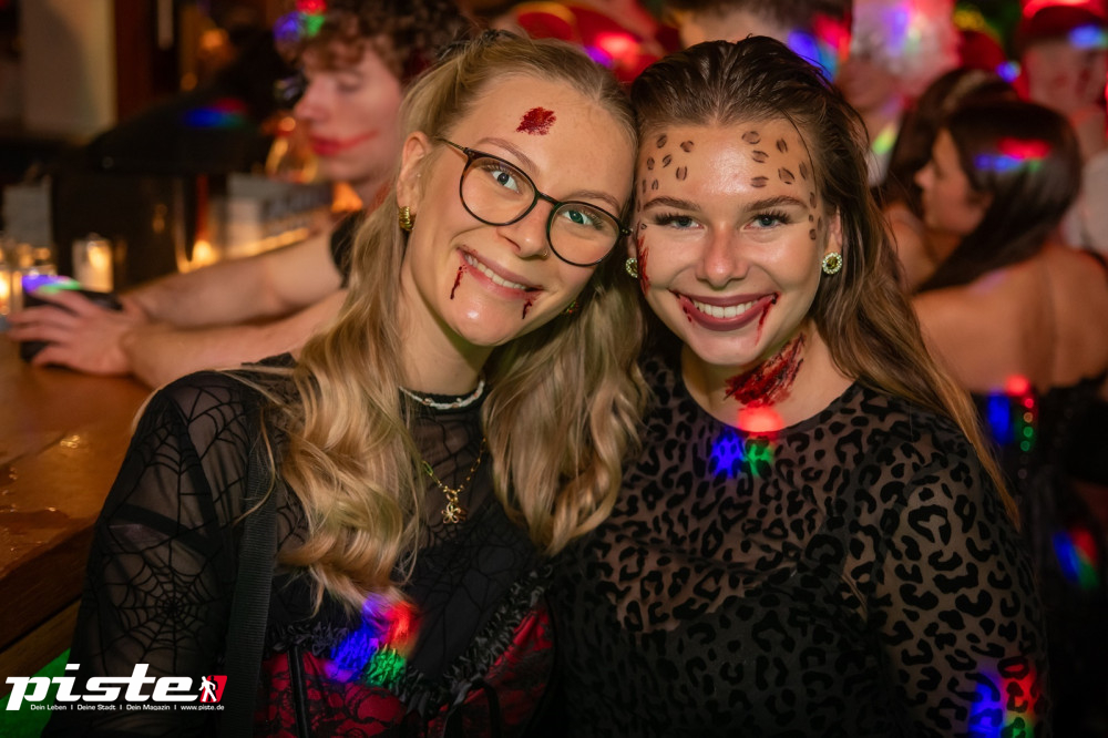 Große Halloween Partynacht