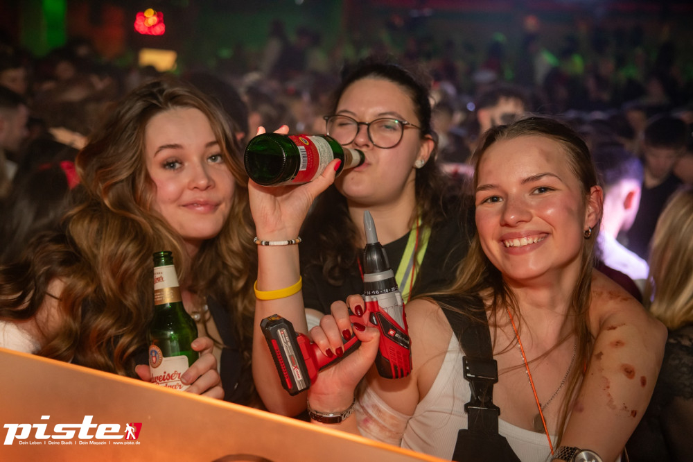 Große Halloween Partynacht