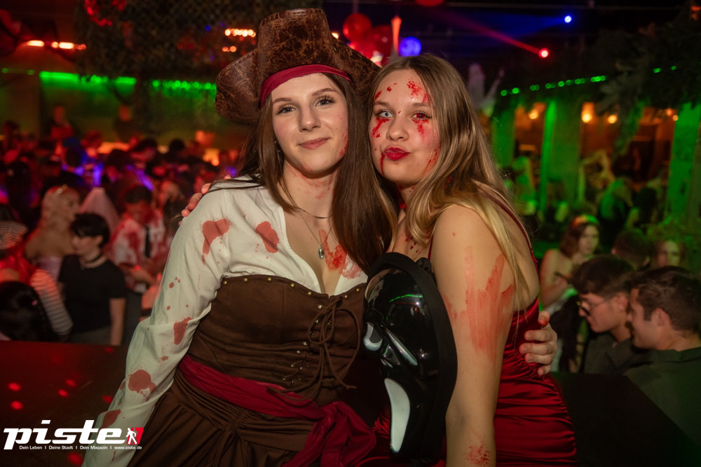 Große Halloween Partynacht