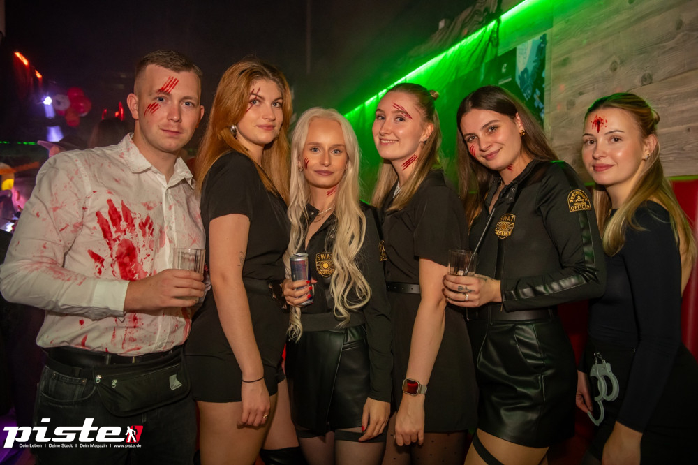 Große Halloween Partynacht