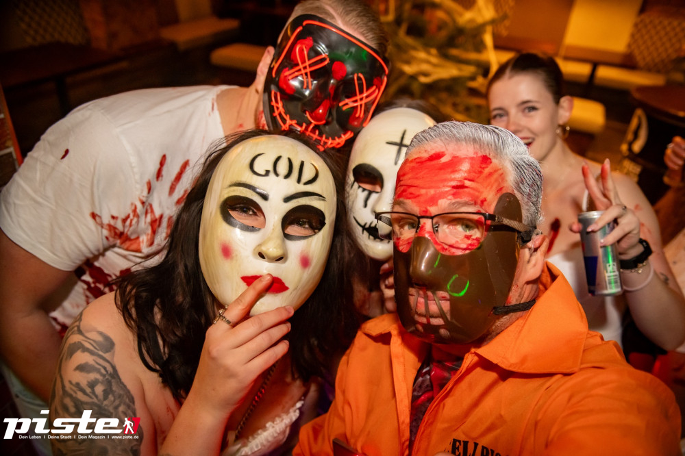 Große Halloween Partynacht