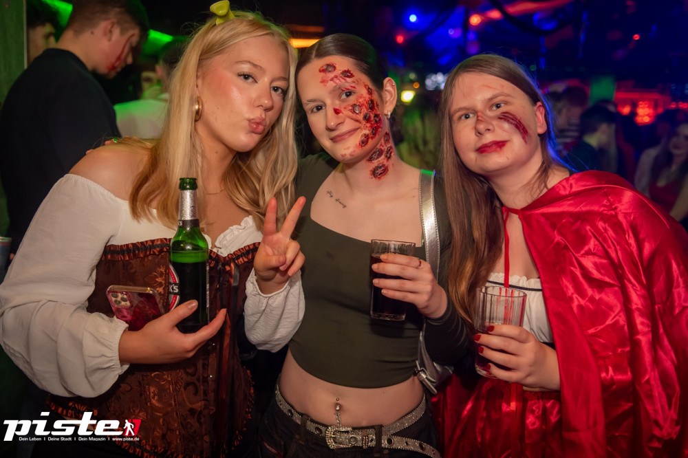 Große Halloween Partynacht
