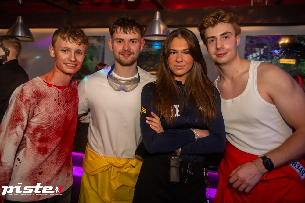 Große Halloween Partynacht