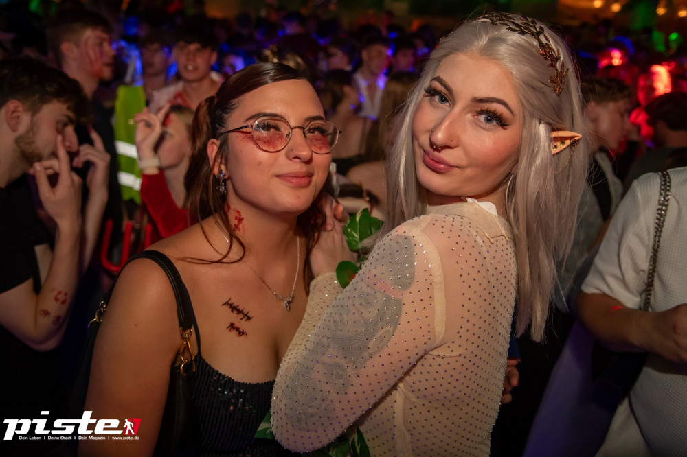 Große Halloween Partynacht