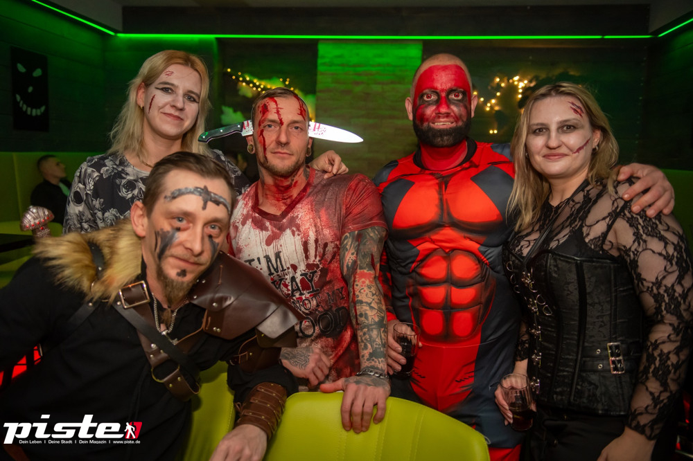 Große Halloween Partynacht