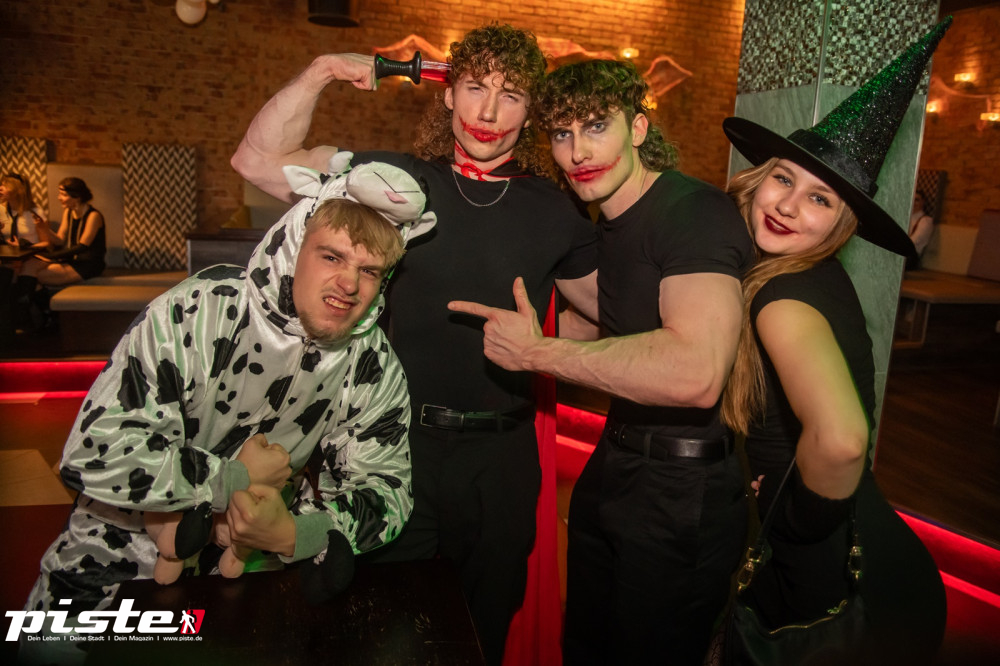 Große Halloween Partynacht