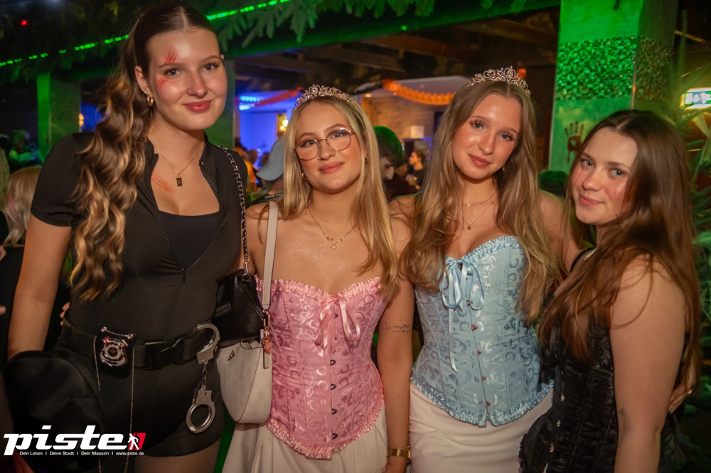 Große Halloween Partynacht