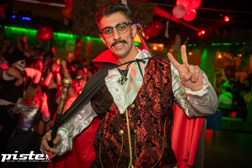 Große Halloween Partynacht