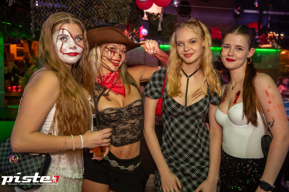 Große Halloween Partynacht