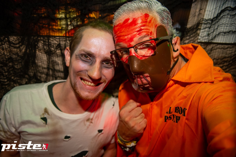 Große Halloween Partynacht