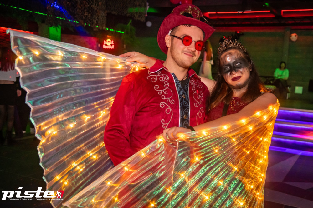 Große Halloween Partynacht