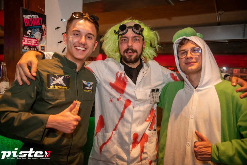 Große Halloween Partynacht