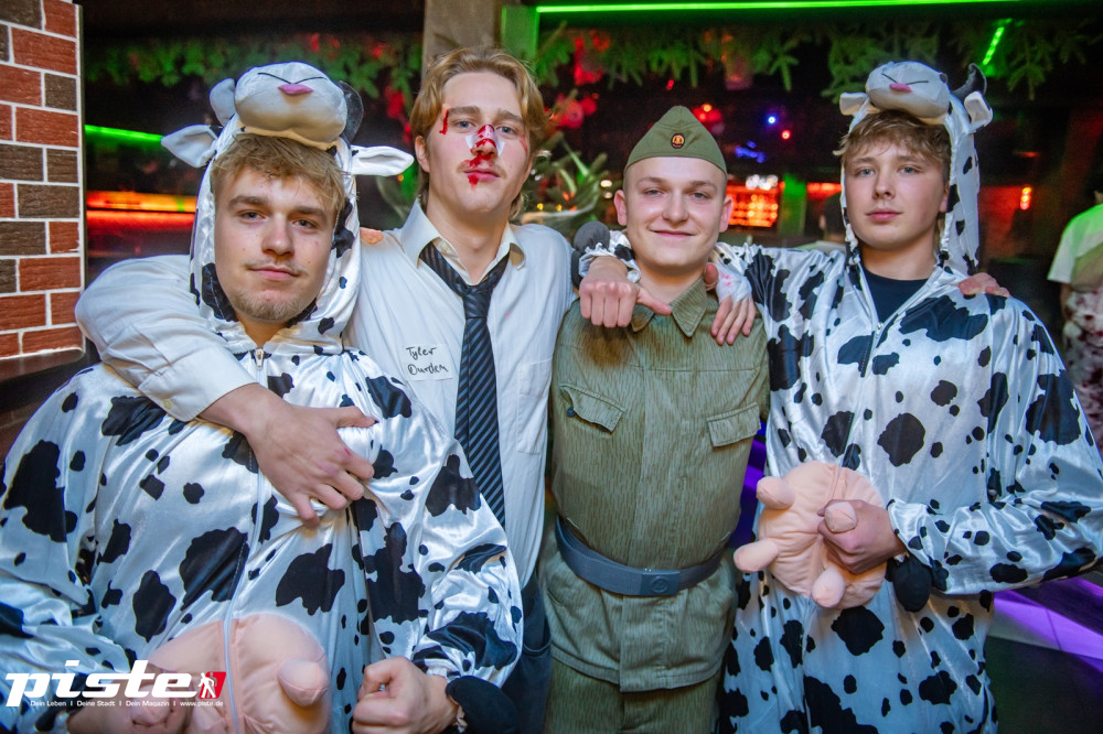 Große Halloween Partynacht