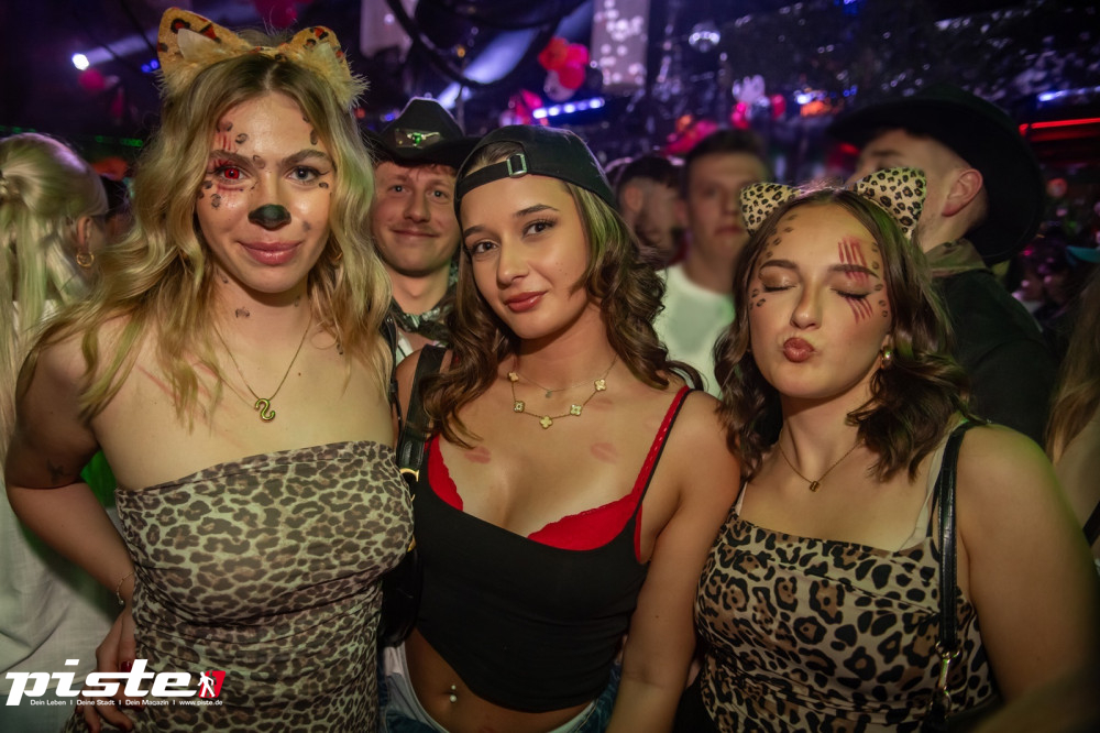 Große Halloween Partynacht