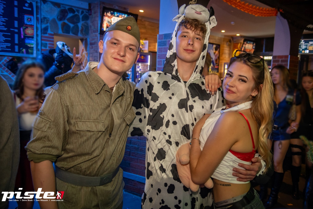 Große Halloween Partynacht
