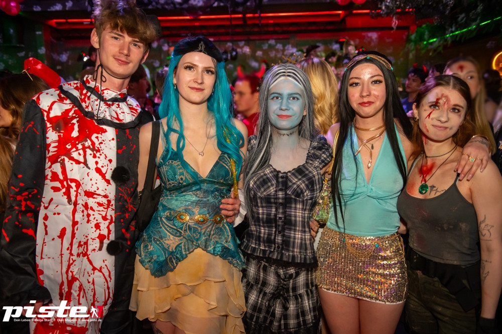 Große Halloween Partynacht