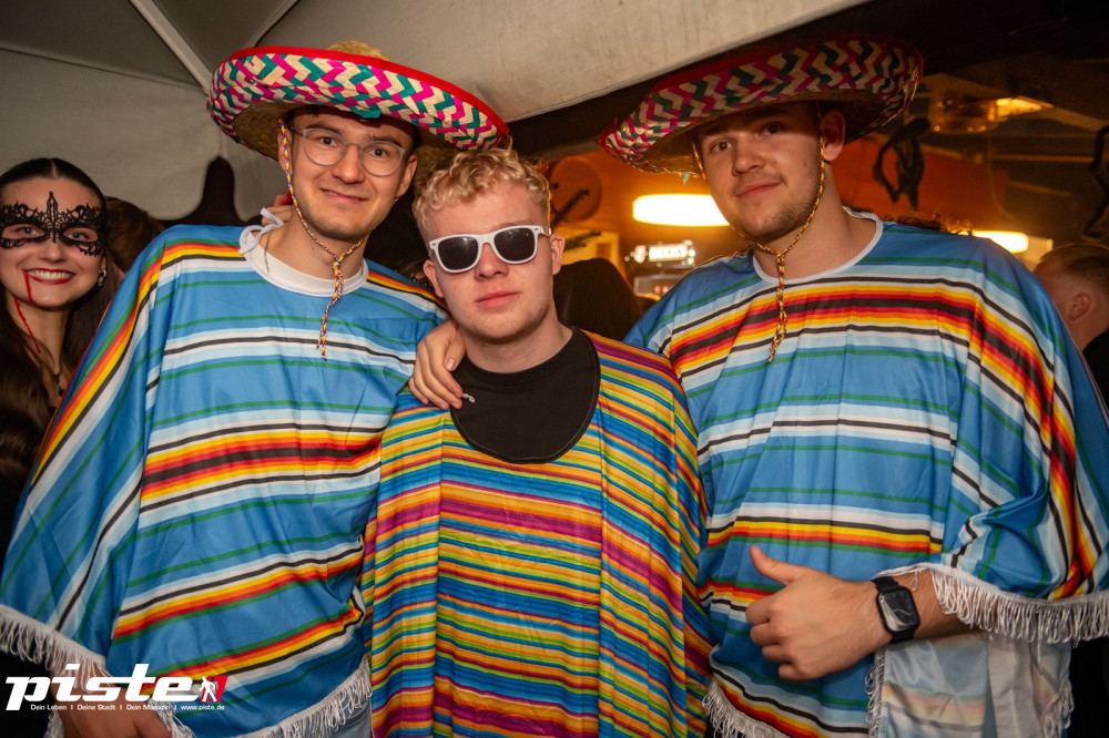 Große Halloween Partynacht