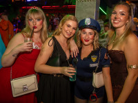 Große Halloween Partynacht
