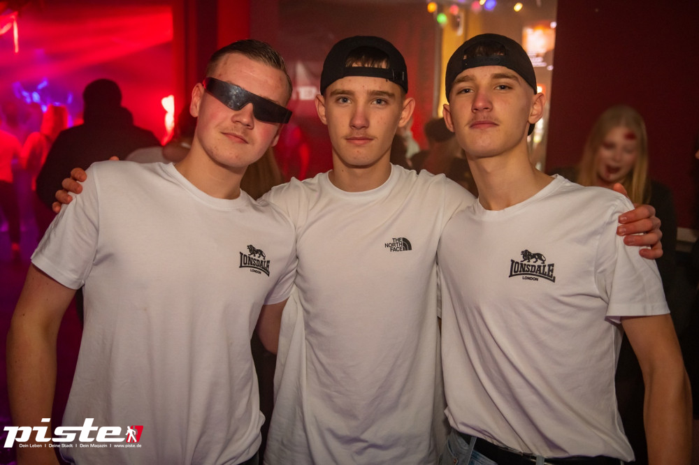 Houserasten meets Kxxma