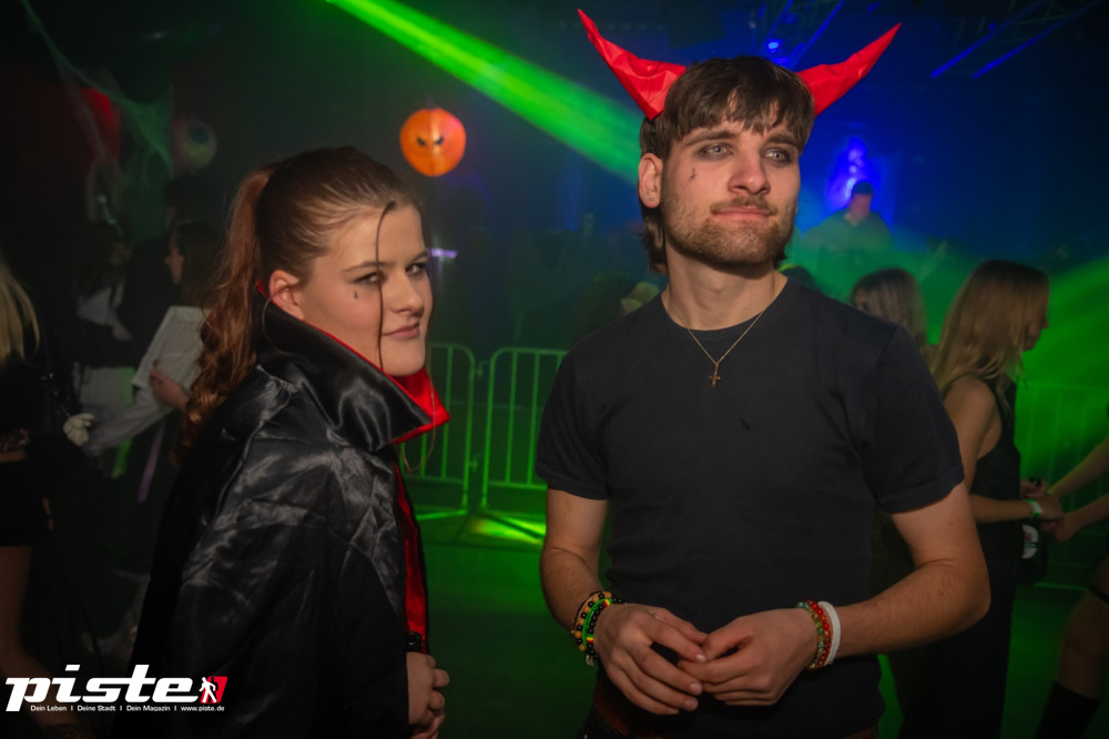 Houserasten meets Kxxma