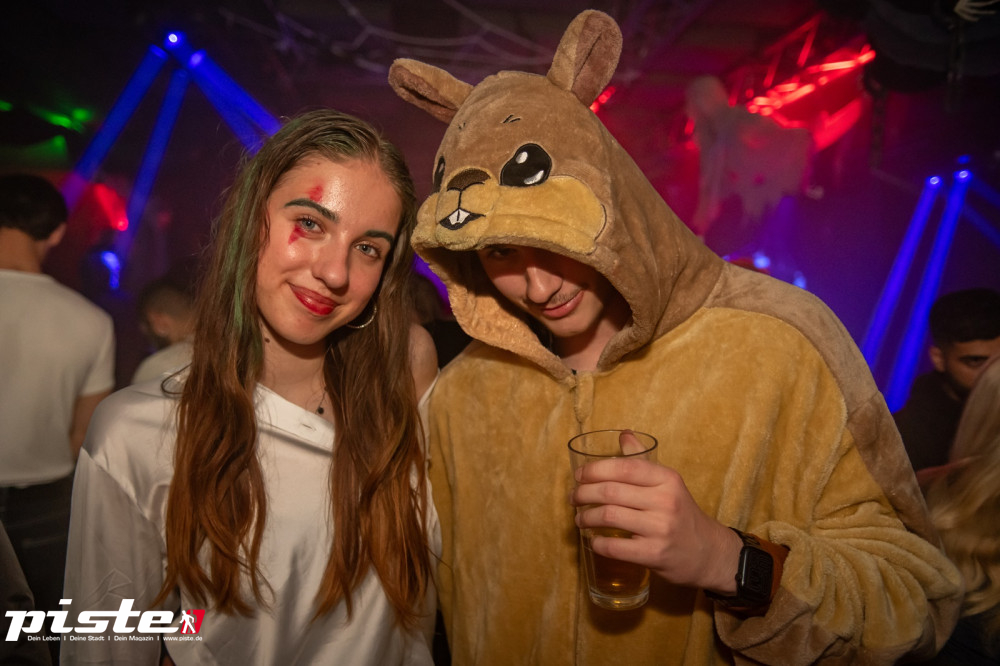 Houserasten meets Kxxma