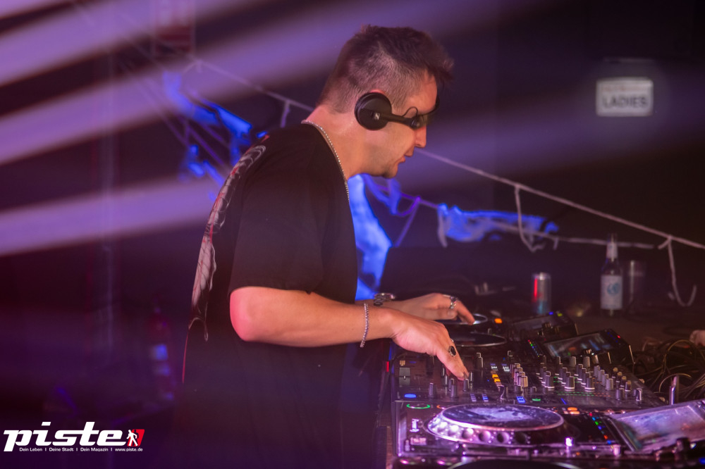 Houserasten meets Kxxma