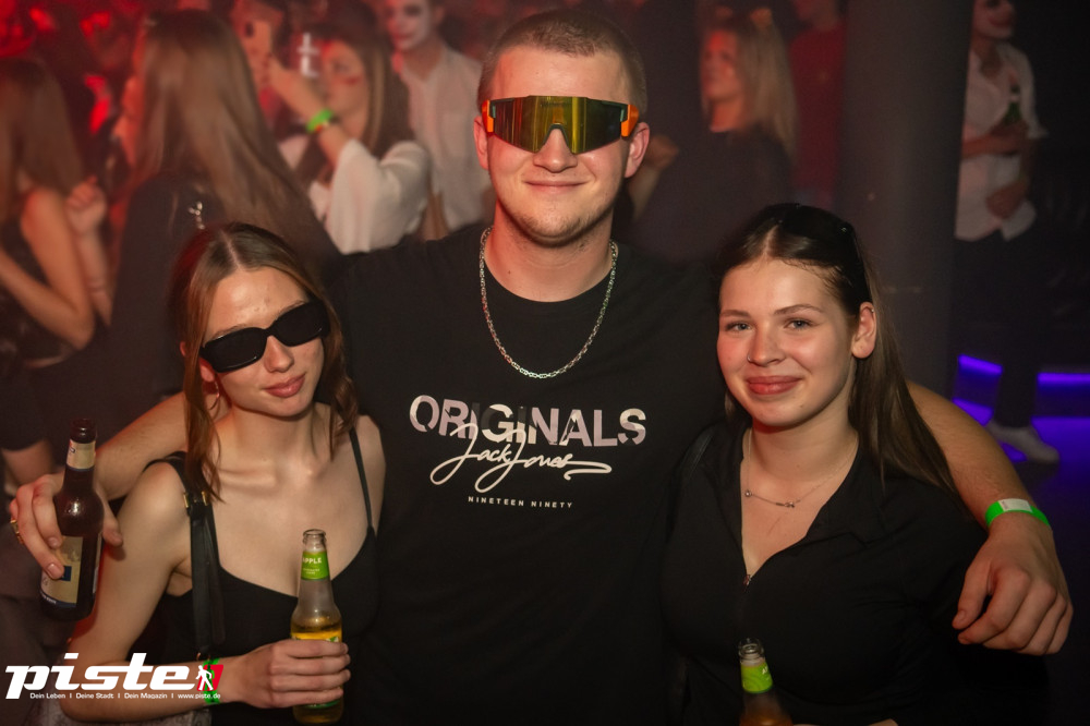 Houserasten meets Kxxma