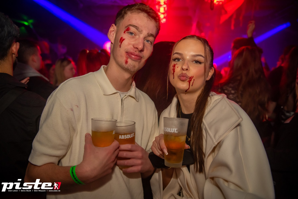 Houserasten meets Kxxma