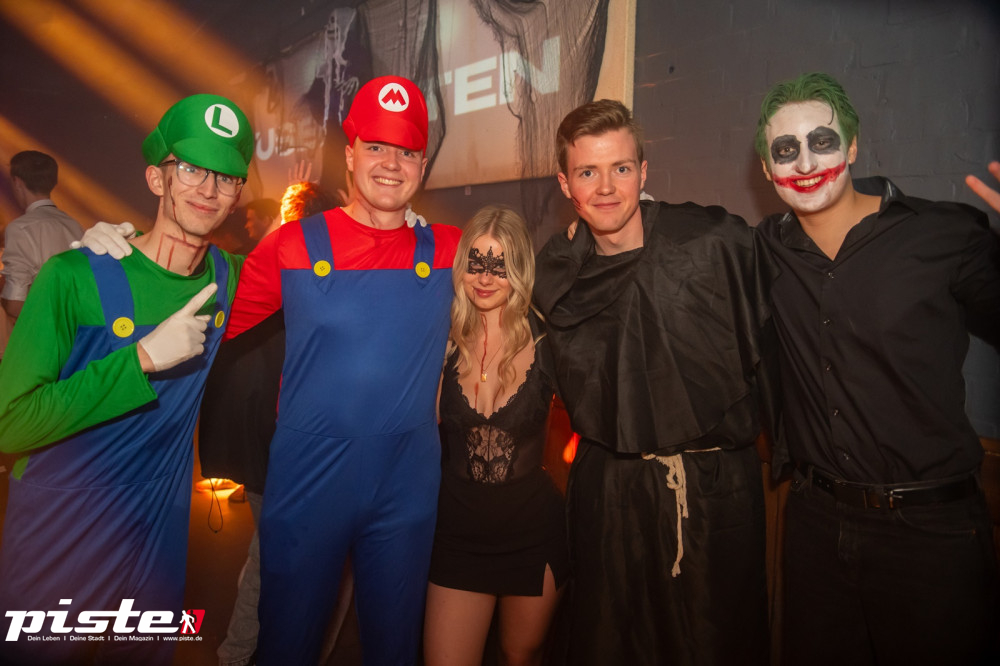 Houserasten meets Kxxma