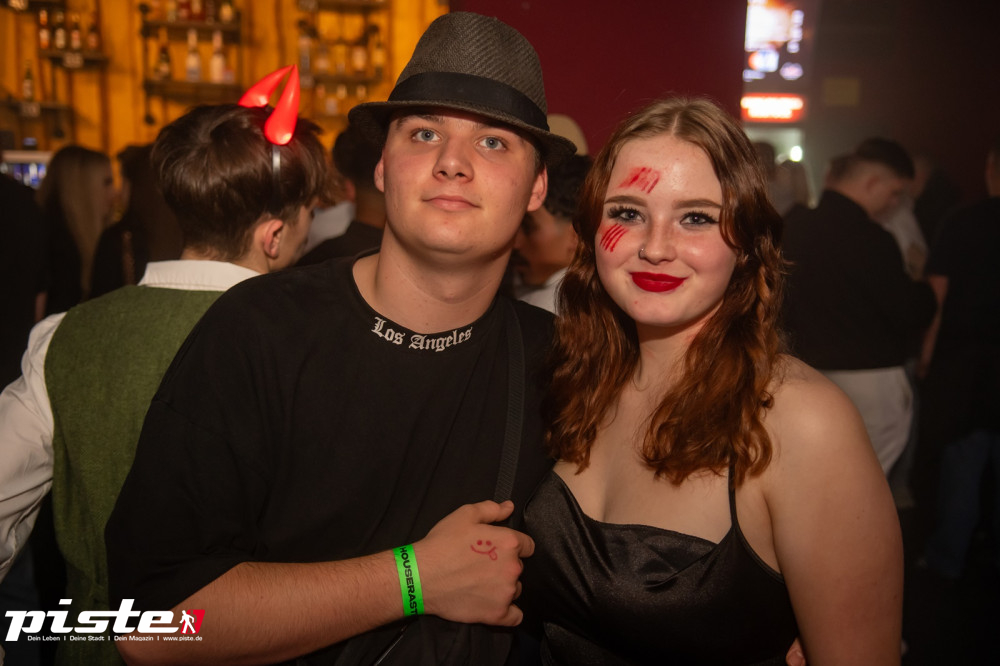 Houserasten meets Kxxma