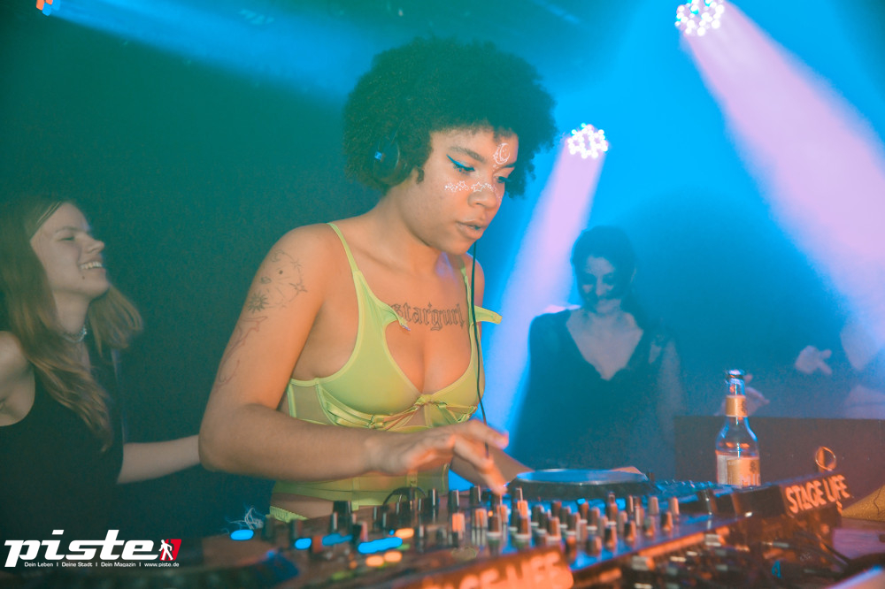 Nachtschicht Friendship & Trust