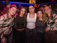 Party in den Frauentag